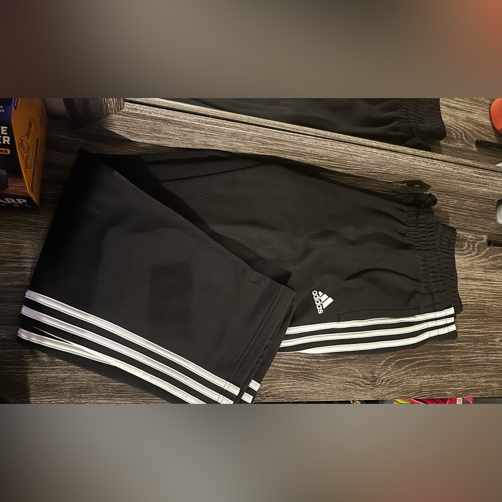 Women’s XL Adidas sweatpants